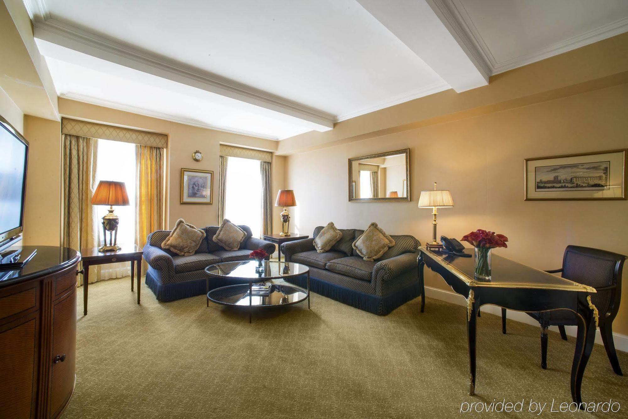 Hotel Plaza Athenee New York Eksteriør billede