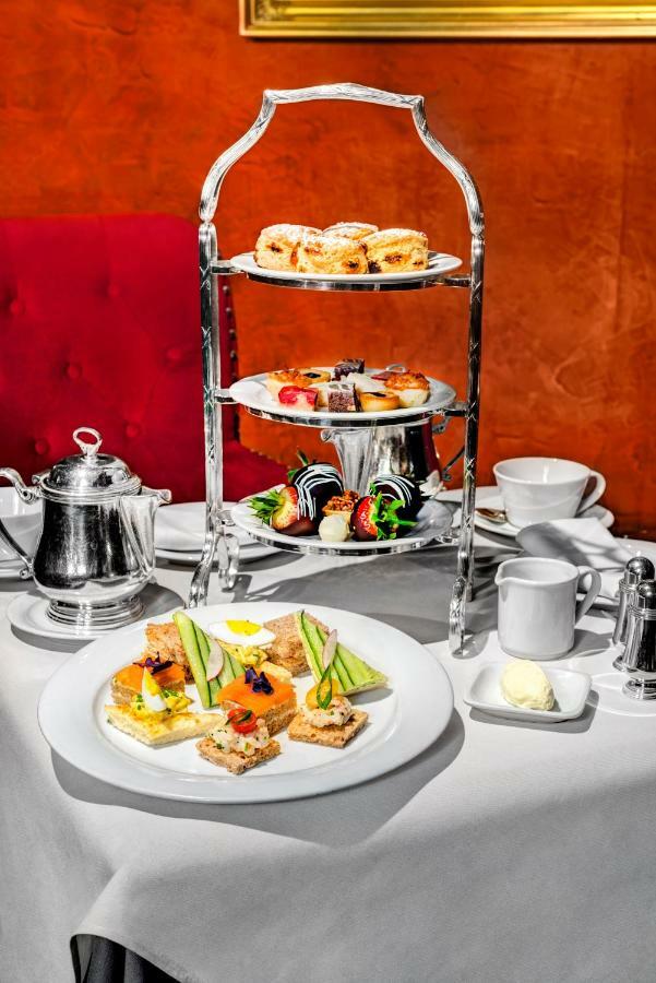 Hotel Plaza Athenee New York Eksteriør billede